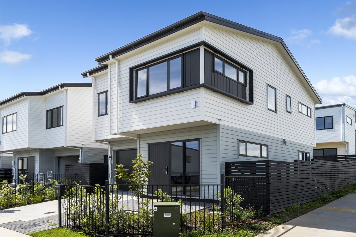 1 Greenbrier Street, Westgate, Auckland - Carousel 1
