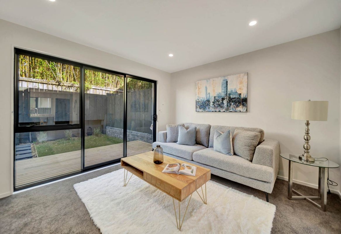 2/106 Triangle Road, Massey, Waitakere City, Auckland - Carousel 1