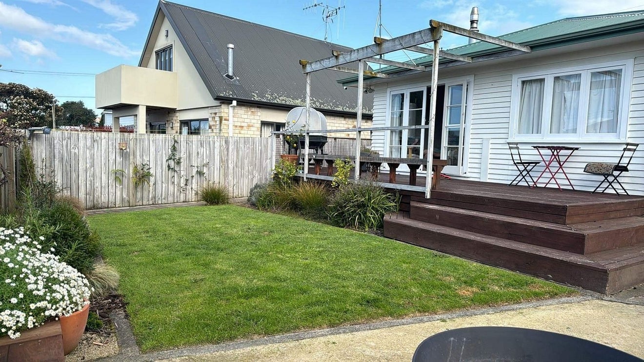 17 Princess Road, Bellevue, Tauranga - Carousel 1