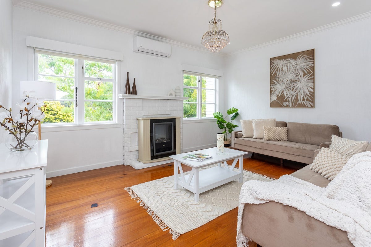660 Mount Albert Road, Royal Oak, Auckland - Carousel 2