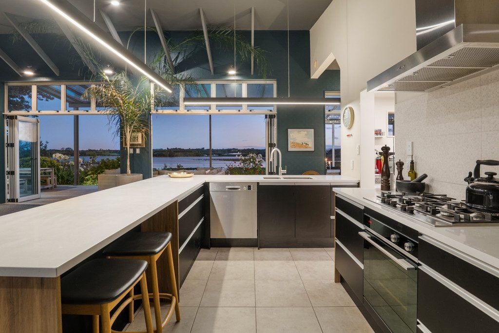 38 Tanners Point Road, Tanners Point, Tahawai - Carousel 2