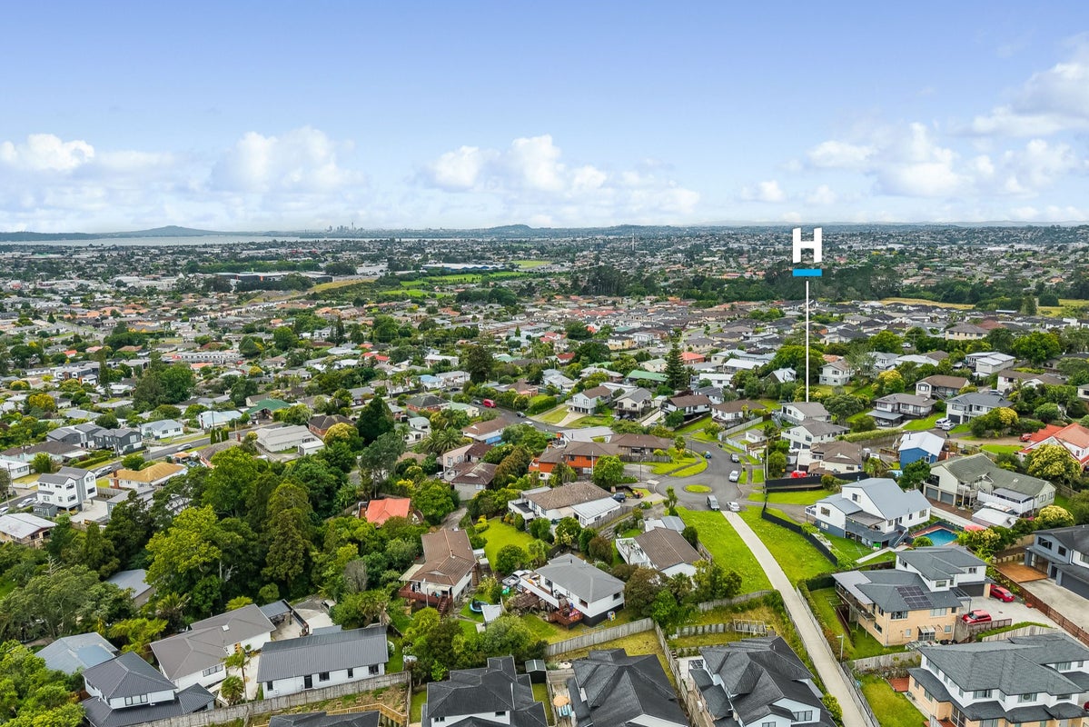 12 Clearview Heights, Ranui, Auckland - Carousel 23