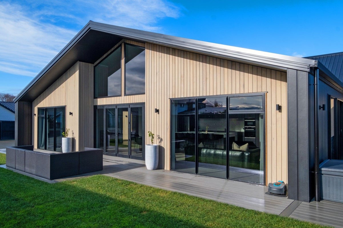 58 Meadowstone Street, Gleniti, Timaru - Carousel 1