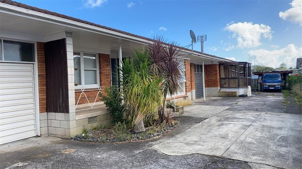 2/50 Rangitoto Road, Papatoetoe, Auckland - Carousel 1