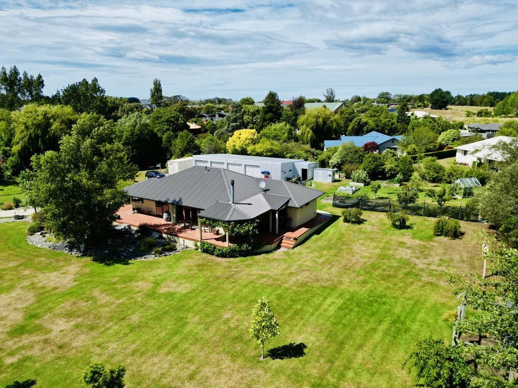31 Essex Street, Weston, Oamaru - Carousel 1