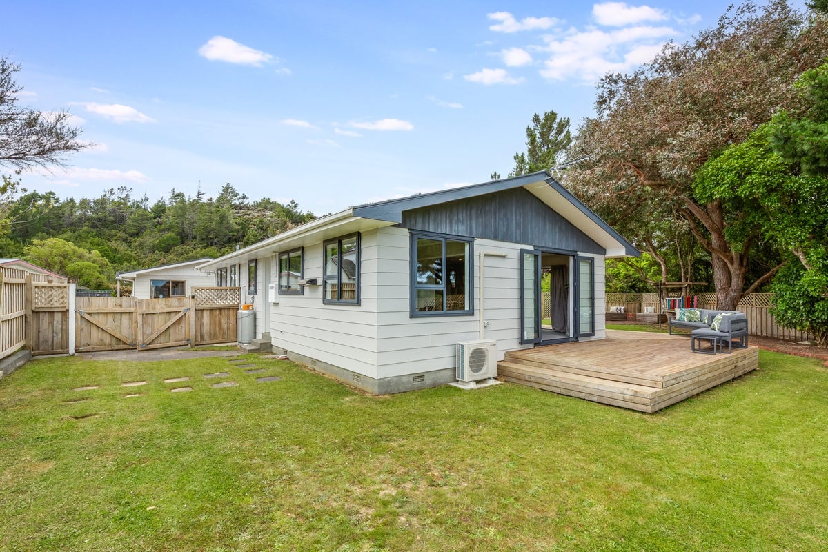 46 Lord Street, Stokes Valley, Lower Hutt - Carousel 25