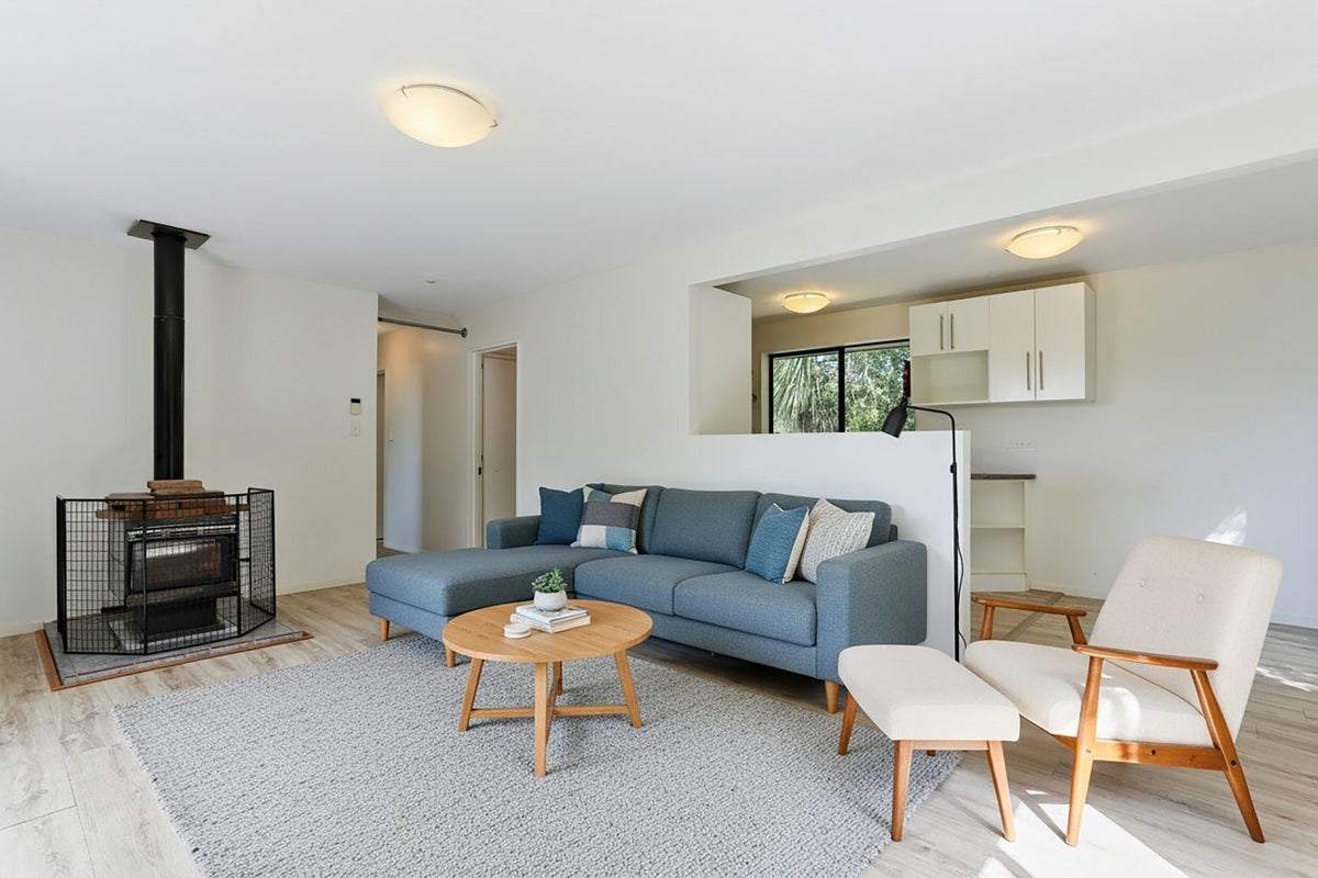 2/156 Canon Street, Edgeware, Christchurch - Carousel 2