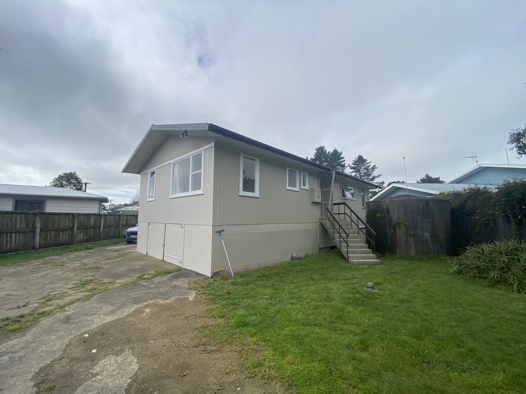37 School Road, Whatawhata - Carousel 16