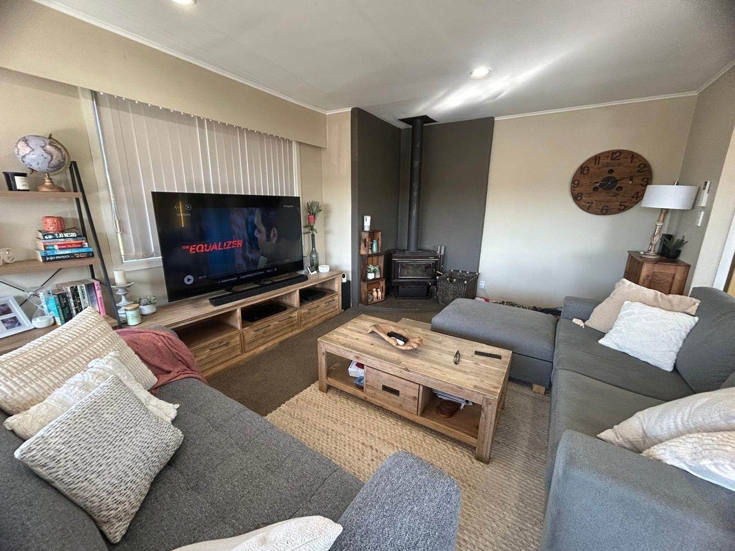 36 Kurnell Drive, Botany Downs, Auckland - Carousel 2