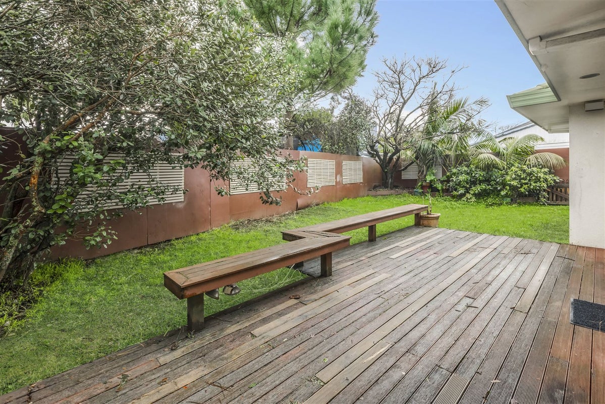 5A Grimshaw Place, Henderson, Auckland - Carousel 2