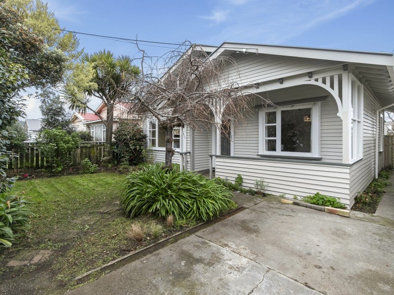 444 Jackson Street, Petone, Lower Hutt - Carousel 1