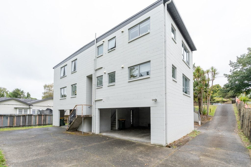 5/16 O'Neill Street, Claudelands, Hamilton - Carousel 1