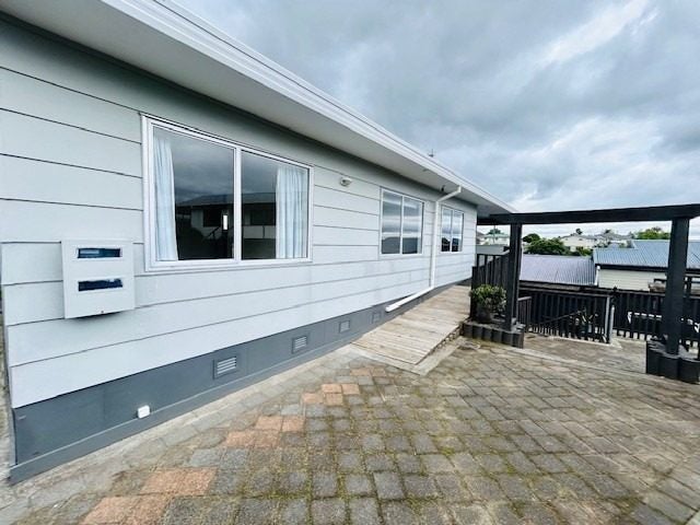 9 Tuthill Street, Gate Pa, Tauranga - Carousel 2