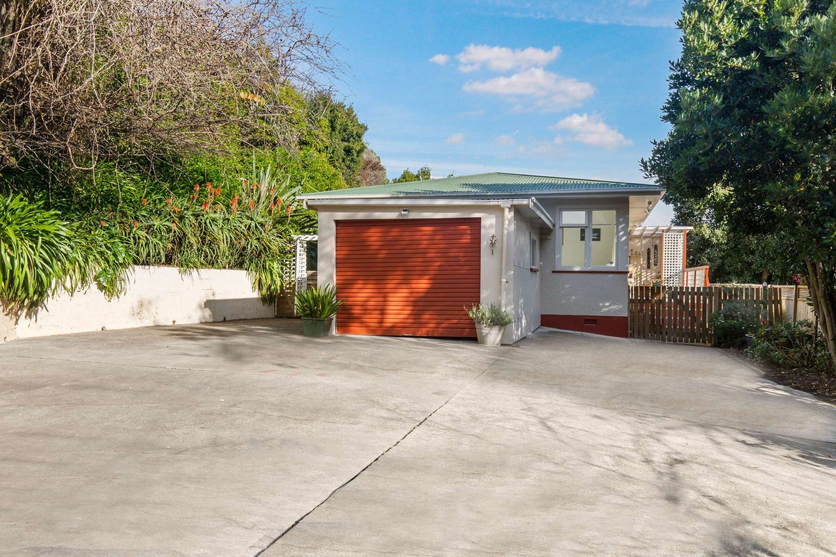 16 Mount View Road, Bastia Hill, Whanganui - Carousel 2