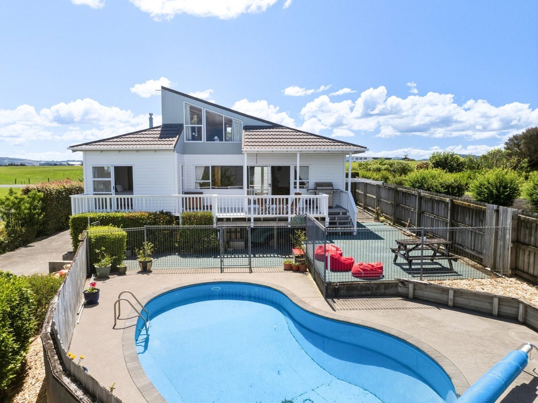 129 Church Street, Onerahi, Whangarei - Carousel 1