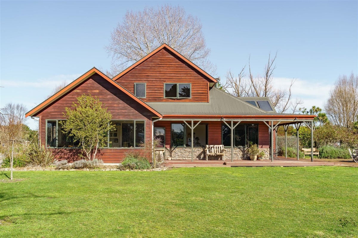 28 Nursery Road, Homebush, Masterton - Carousel 2