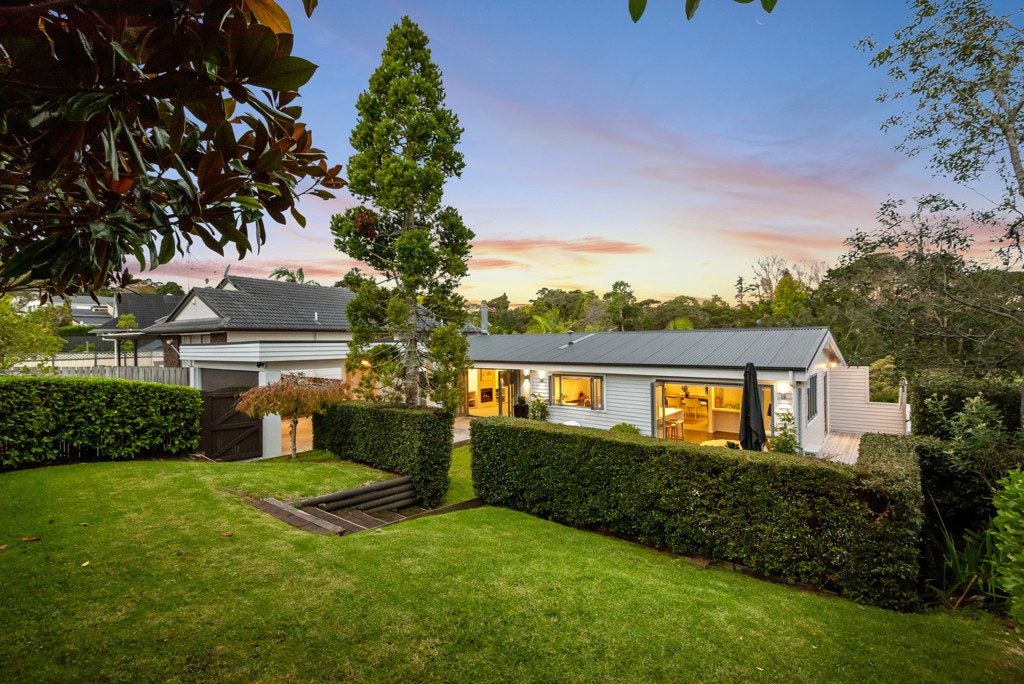 101 Porritt Avenue, Chatswood, Auckland - Carousel 1