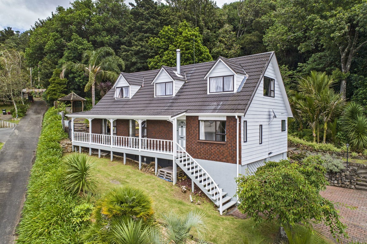17 Granfield Place, Kamo, Whangarei - Carousel 2