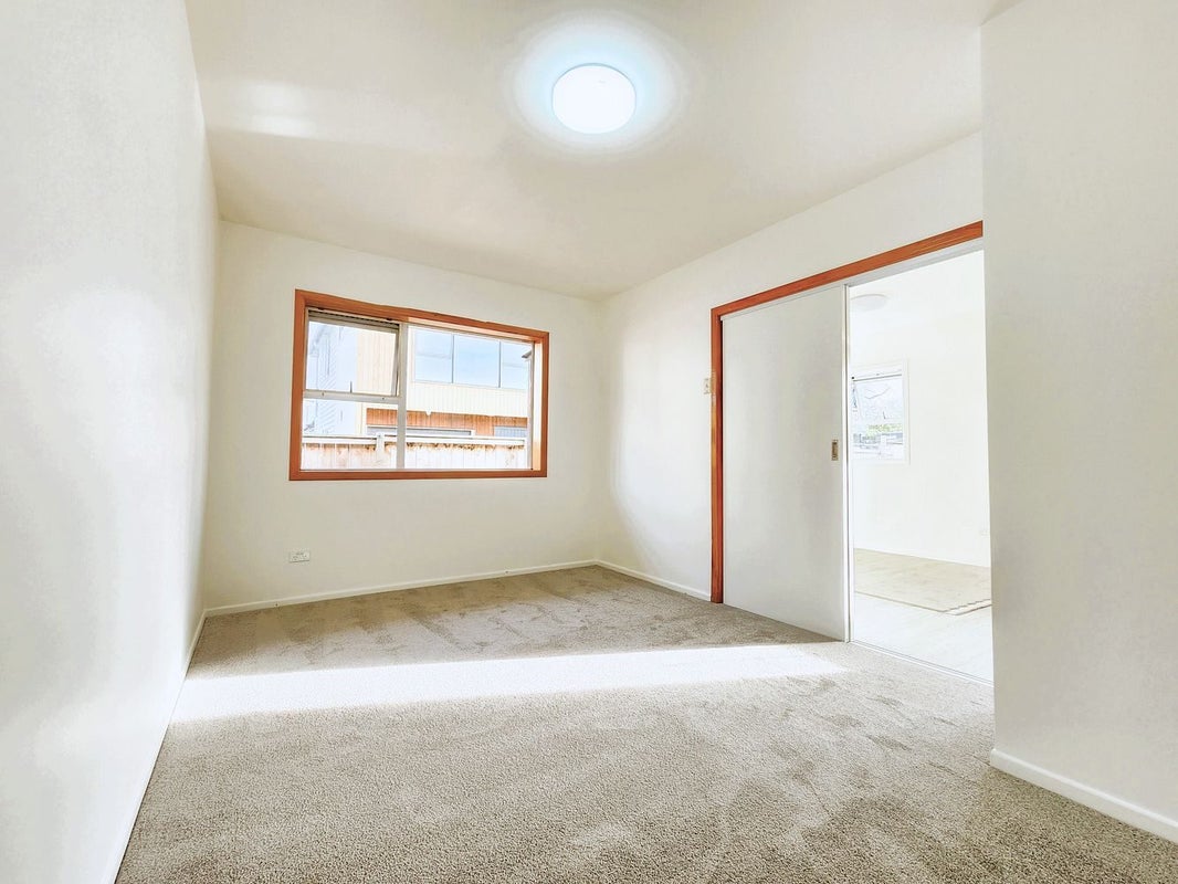 26 Tamaki Bay Drive, Pakuranga, Auckland - Carousel 2