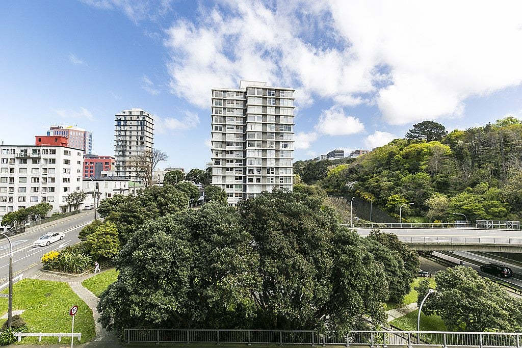 4E/164 The Terrace, Wellington Central, Wellington - Carousel 2