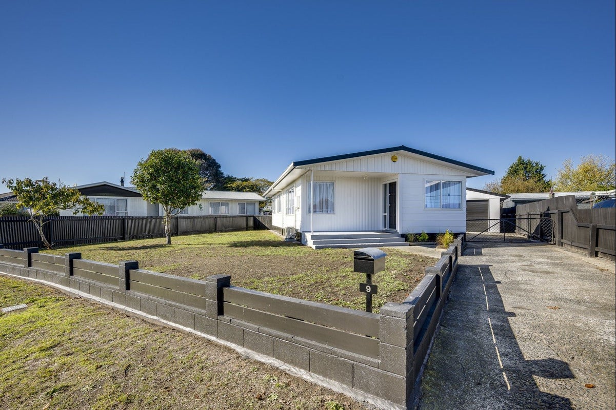 9 Weddell Street, Flaxmere, Hastings - Carousel 1