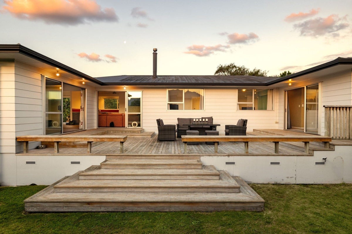 620 McClure Street, Pirongia, Pirongia - Carousel 1