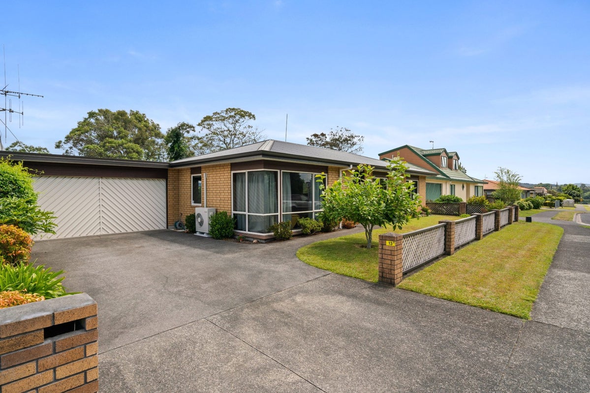 13B Marshall Avenue, Greerton, Tauranga - Carousel 2