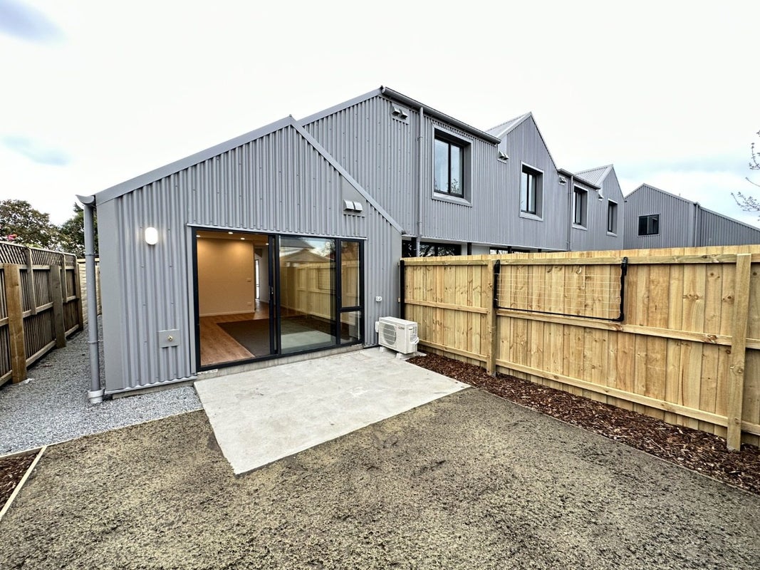 6/30 Frederick Street, Waltham, Christchurch - Carousel 1