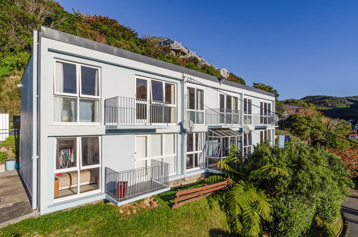 8/29 South Karori Road, Karori, Wellington - Carousel 1