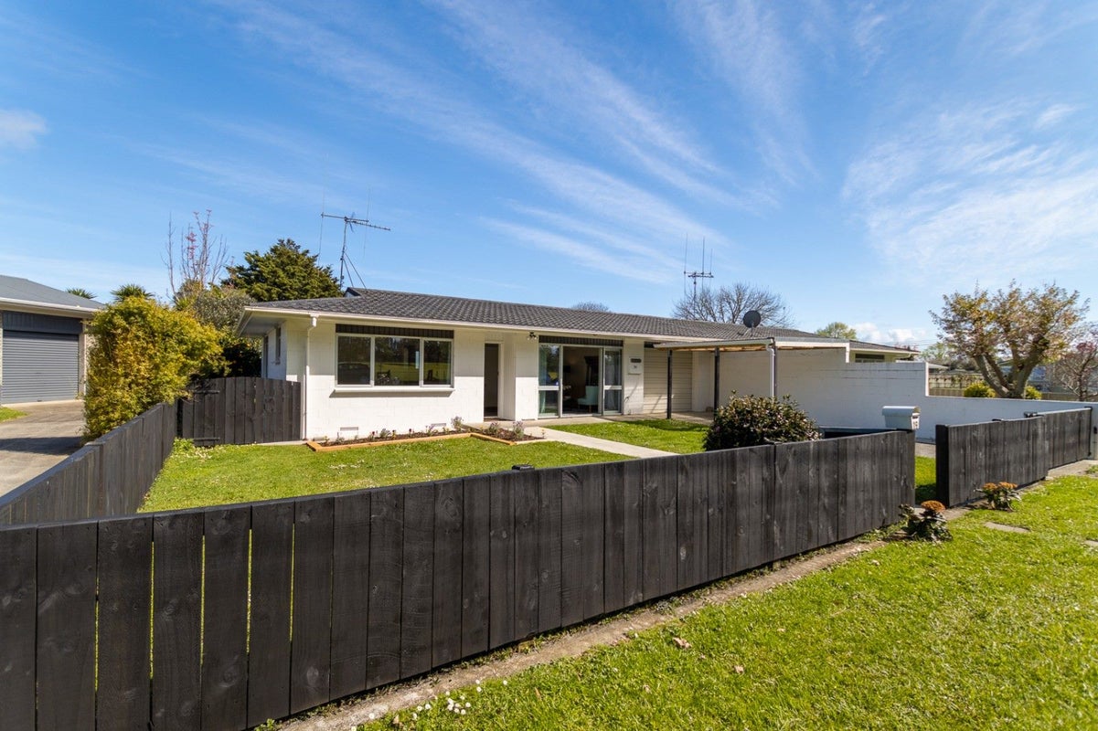 19 Carlyle Street, Leamington, Cambridge - Carousel 17