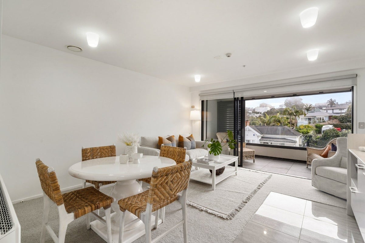 1/36H College Hill, Freemans Bay, Auckland - Carousel 1