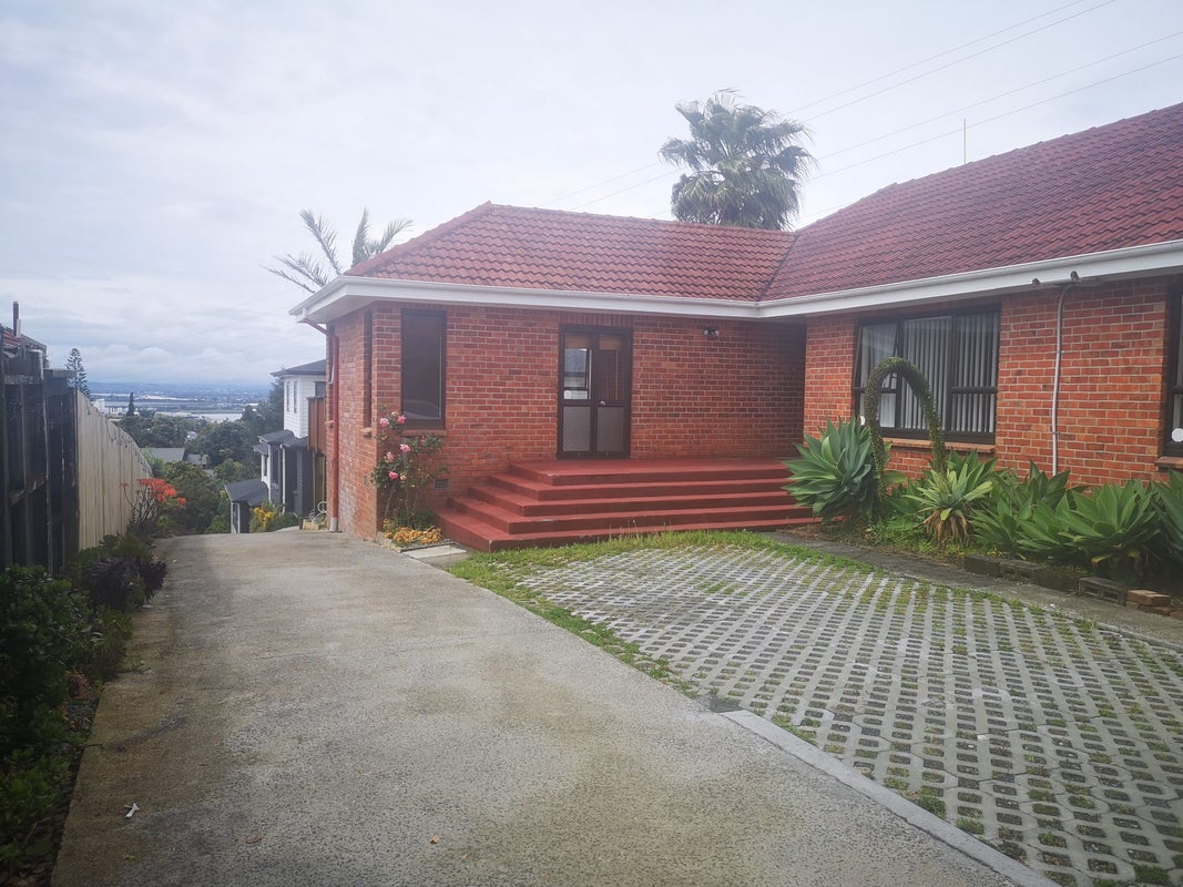 11 Kelsey Crescent, Hillsborough, Auckland - Carousel 1