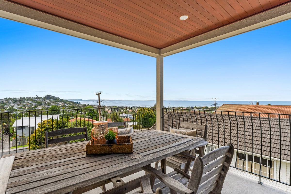 9A Brightside Road, Stanmore Bay, Whangaparaoa - Carousel 1