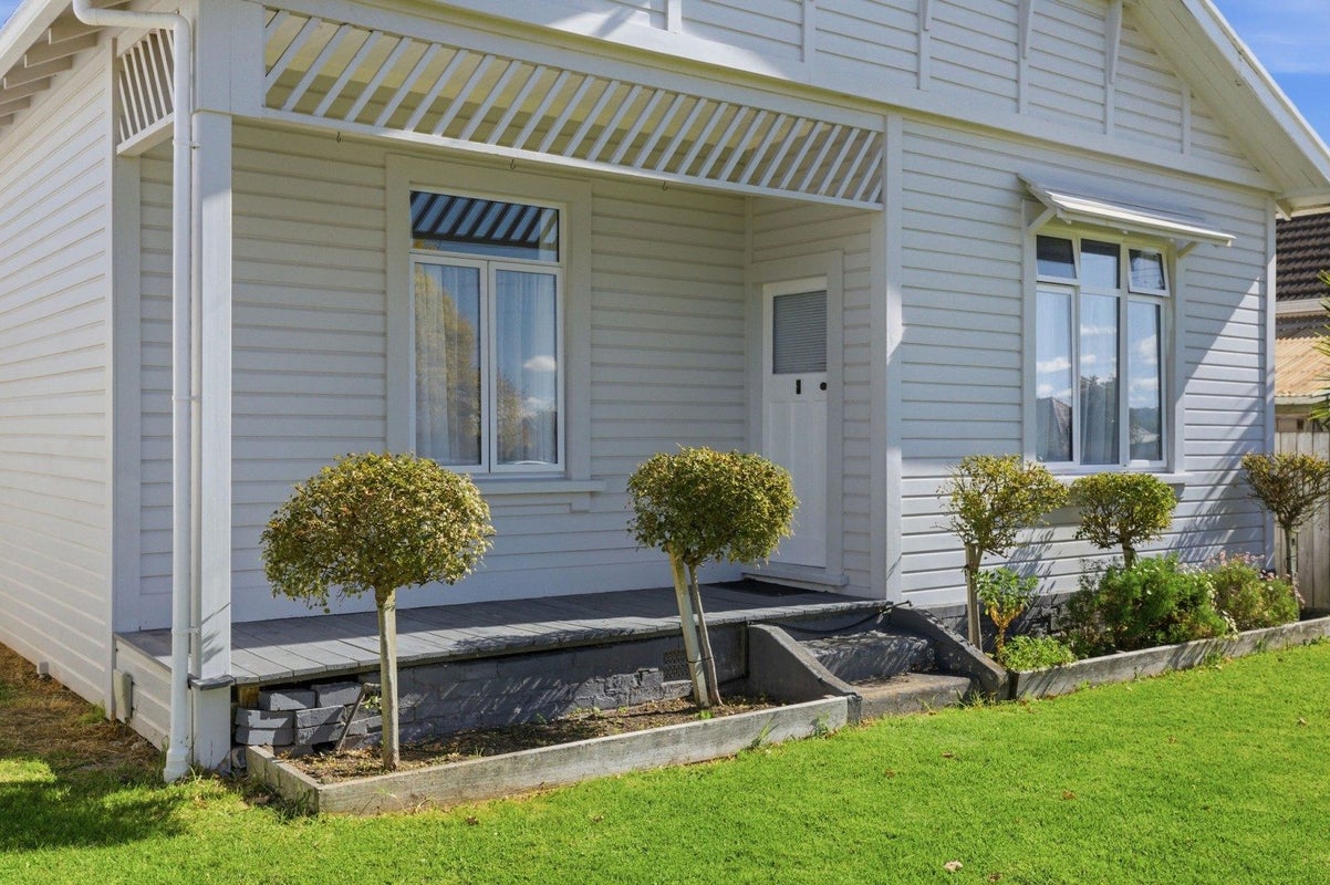 8 White Street, Whanganui East, Whanganui - Carousel 2
