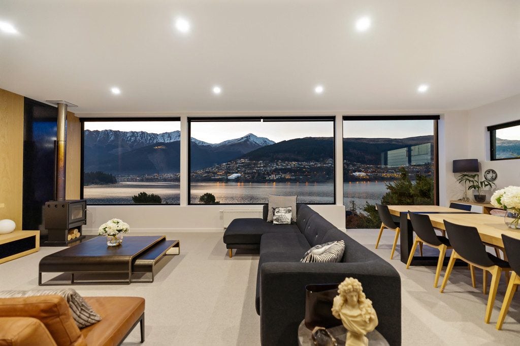 594 Peninsula Road, Kelvin Heights, Queenstown - Carousel 2
