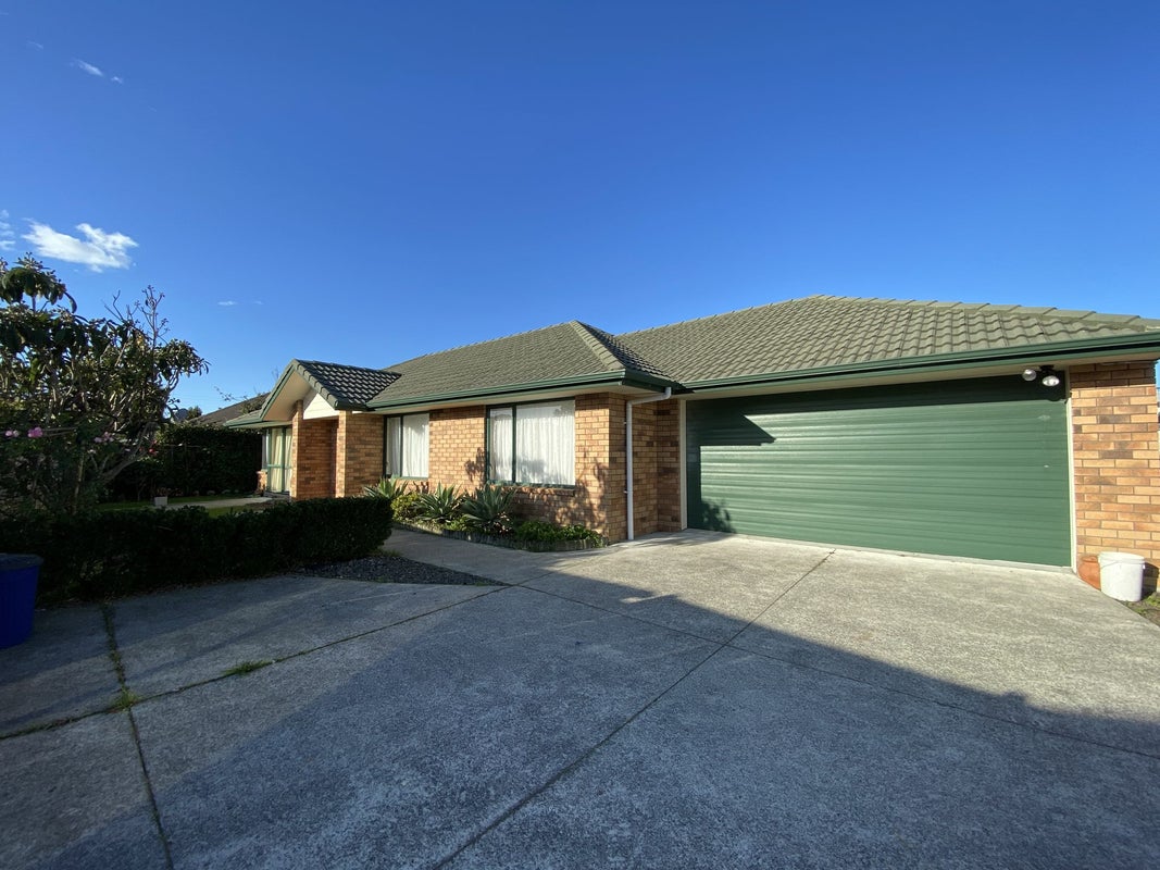 11A Aurea Avenue, Pakuranga, Auckland - Carousel 1