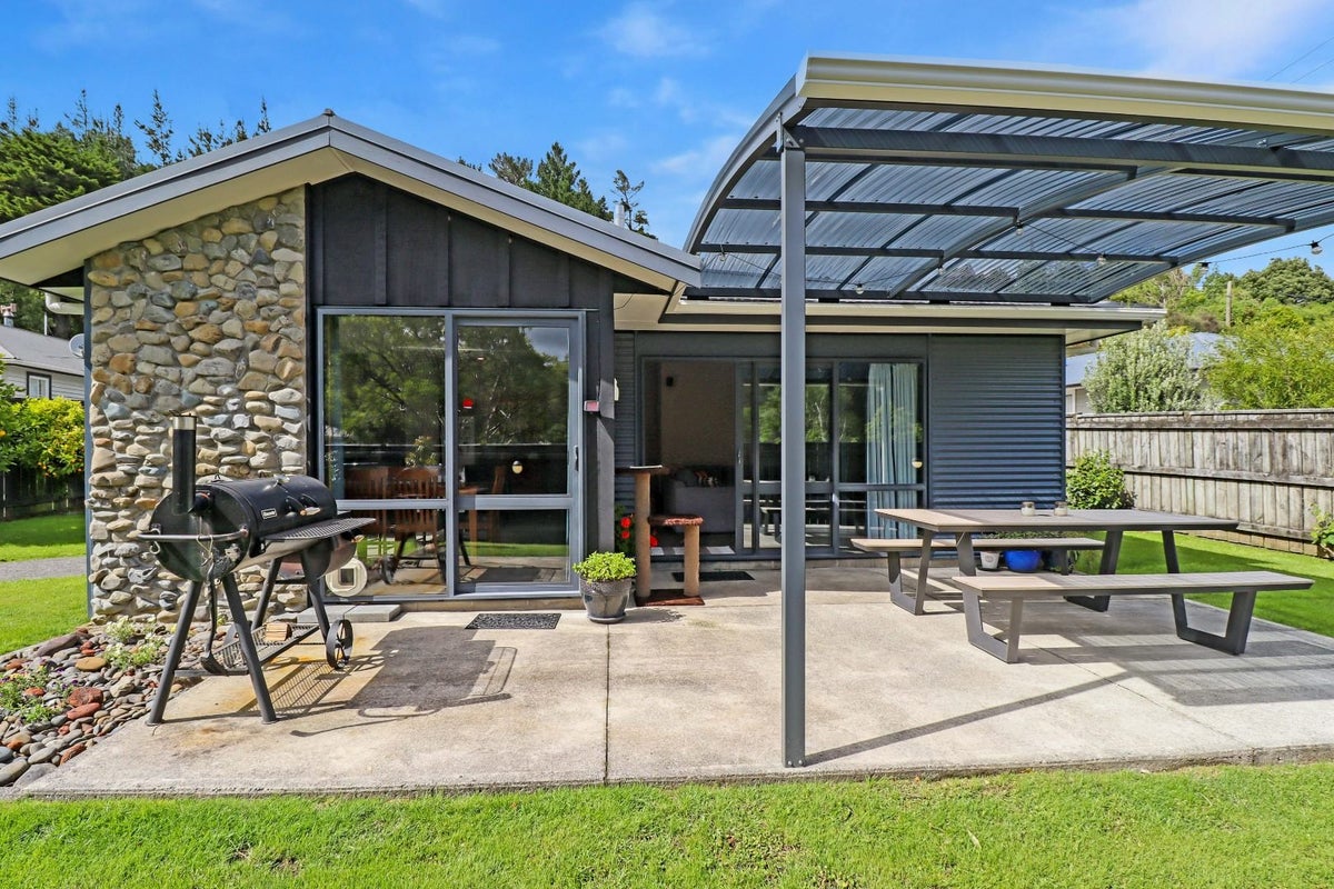 186 Plateau Road, Te Marua, Upper Hutt - Carousel 1