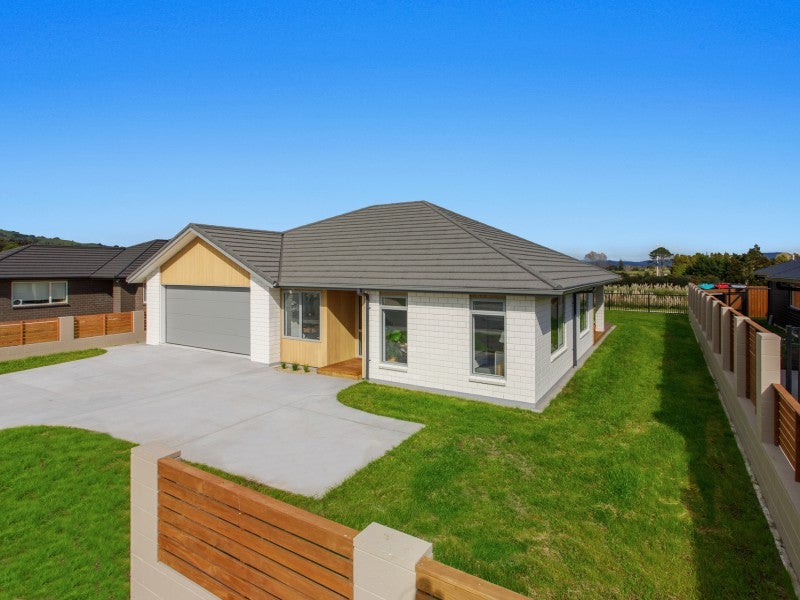 6 Karanema Place, Coastlands, Whakatane - Carousel 1