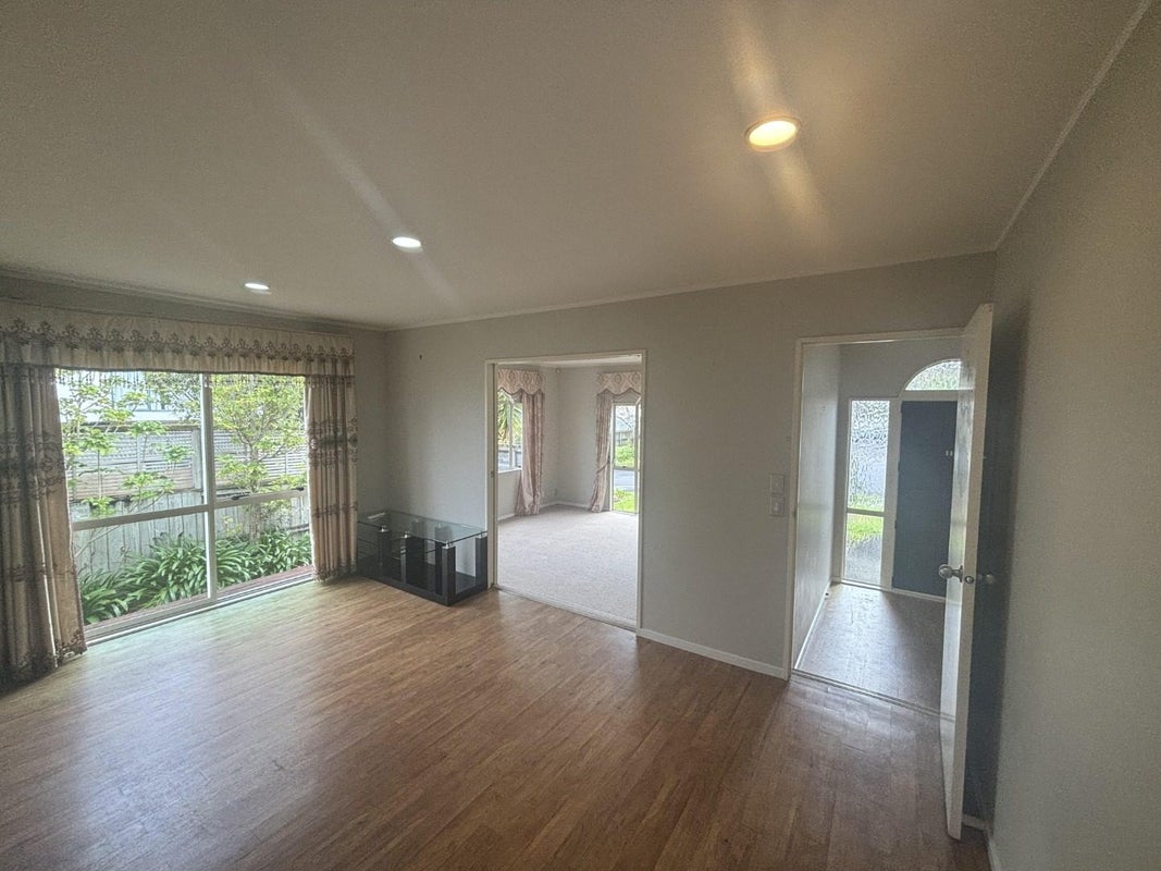 22 Te Hoe Grove, Pinehill, Auckland - Carousel 2