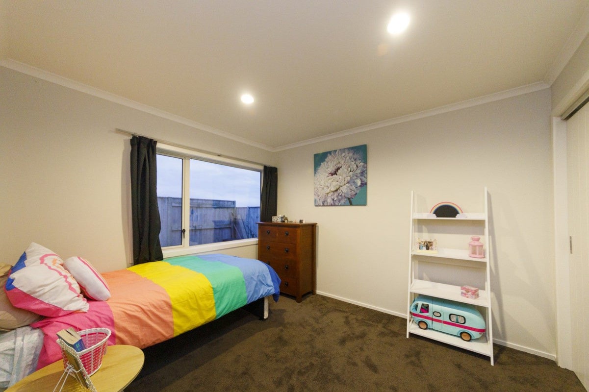 92 Rosalie Terrace, Kelvin Grove, Palmerston North - Carousel 21