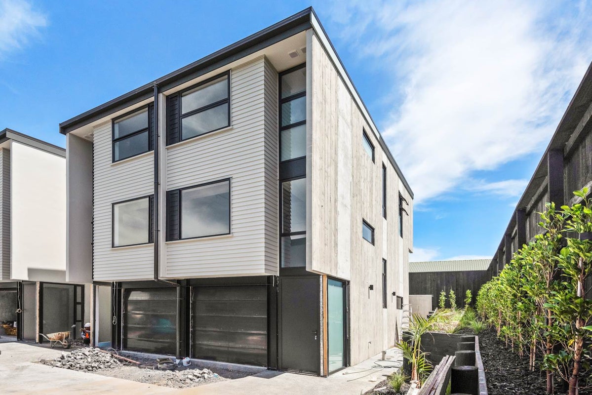 0 Great North Road, Te Kamo, Kamo - Carousel 1