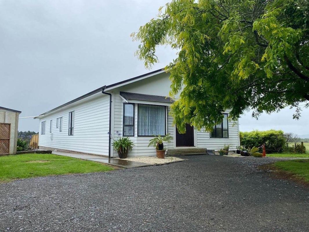 8 Whangapouri Road, Drury - Carousel 1