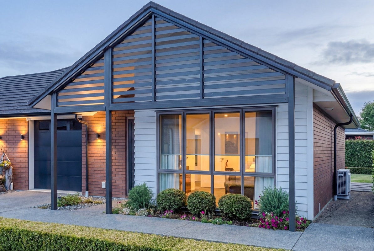 10 Easby Way, Flagstaff, Hamilton - Carousel 1