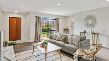 7 Puma Drive, Golflands, Auckland - Carousel 1
