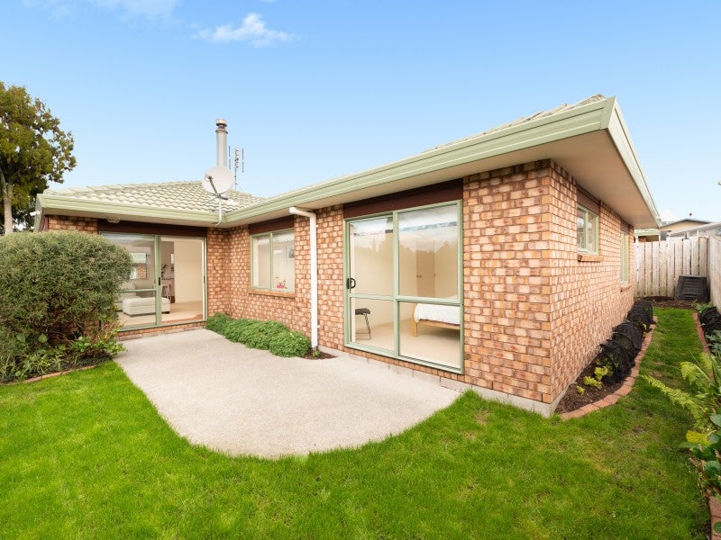 49C Coopers Road, Gate Pa, Tauranga - Carousel 1