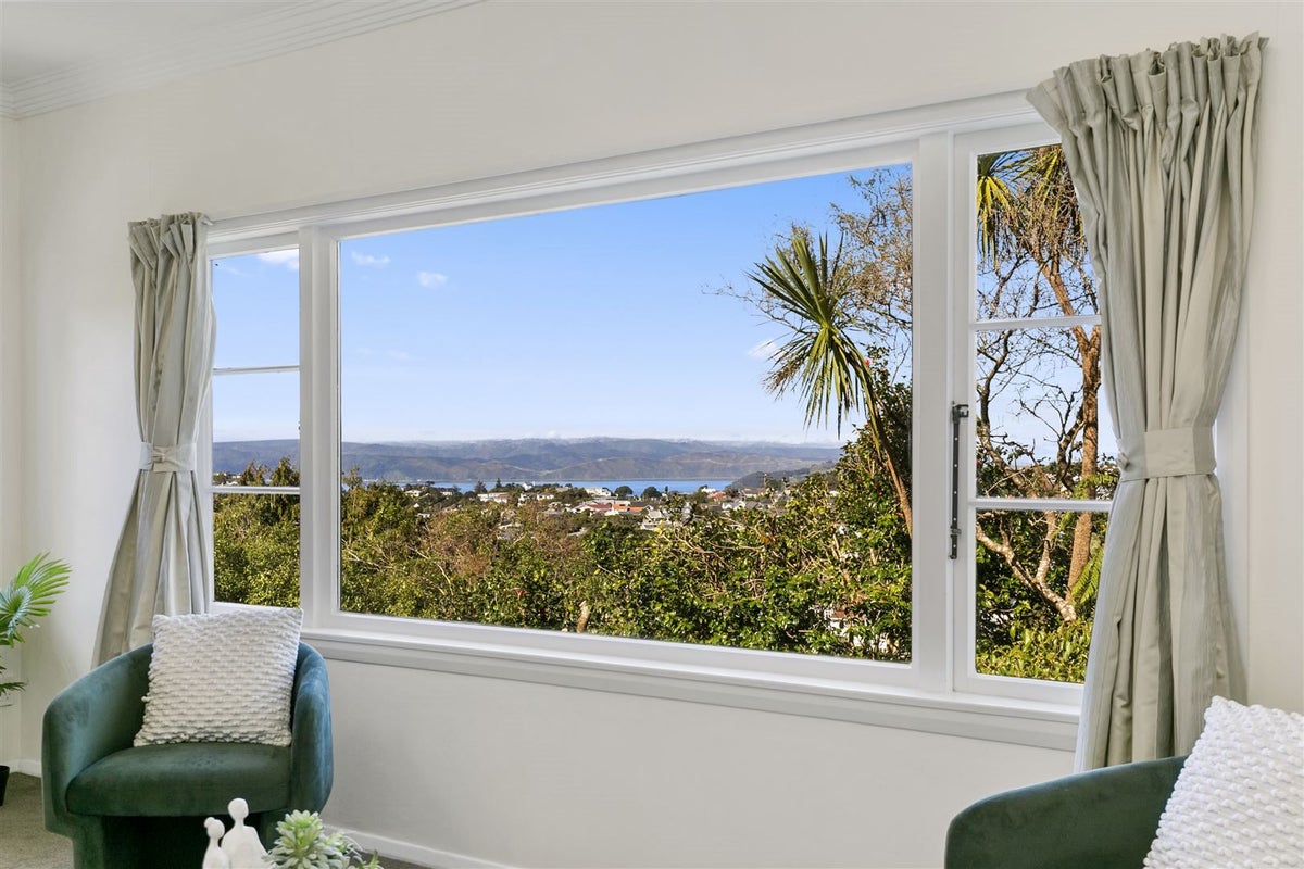 41 Baroda Street, Khandallah, Wellington - Carousel 2