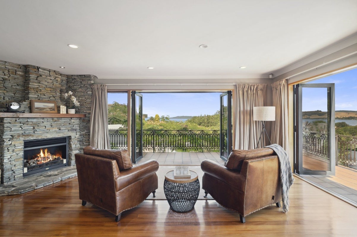45 Harvey Street, Waipahihi, Taupo - Carousel 2