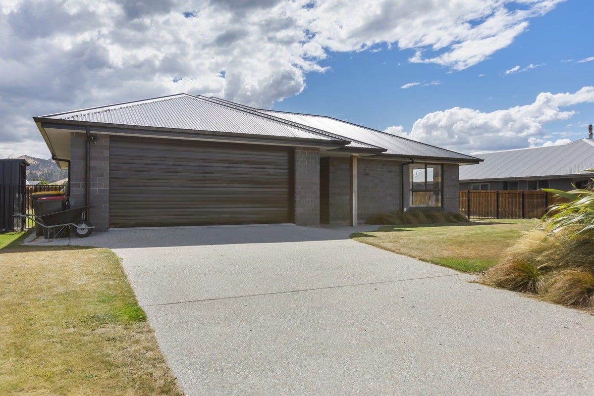 16 Cooper Crescent, Luggate, Wanaka - Carousel 20