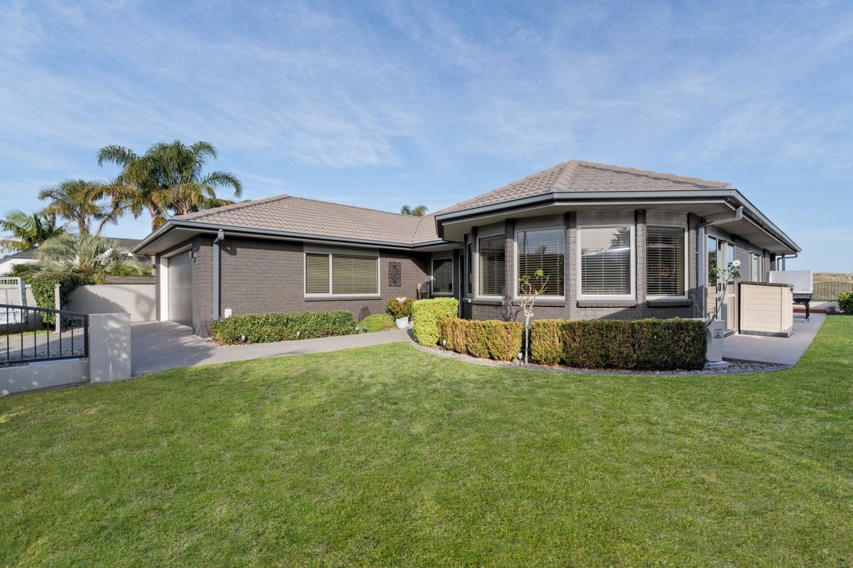 21 Mandalay Key, Papamoa Beach, Papamoa - Carousel 1