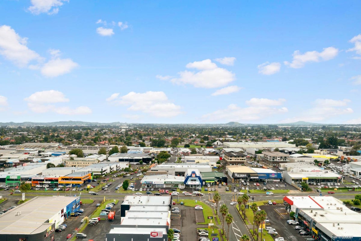 16F/18 Ronwood Avenue, Manukau, Auckland - Carousel 1
